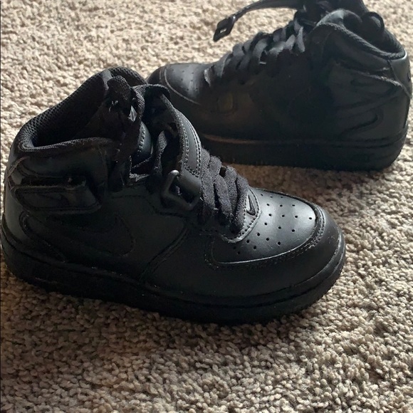 Air Force 1 - Picture 2 of 3